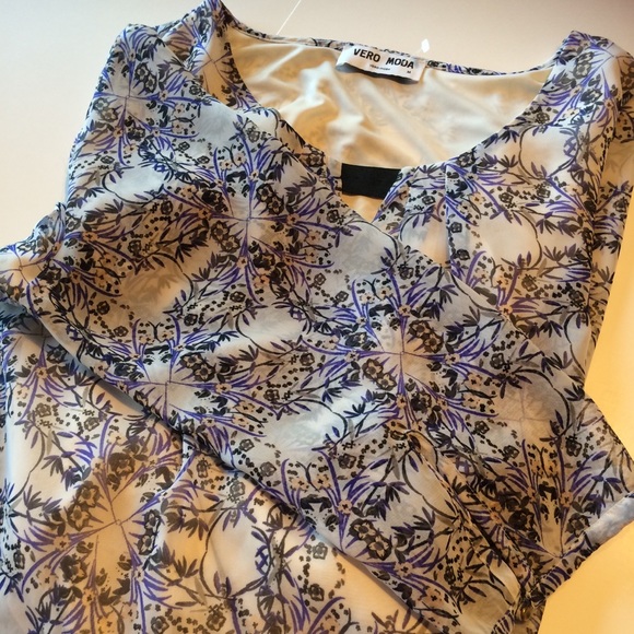 Vero Moda women’s blouse - Picture 6 of 7
